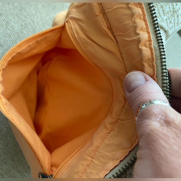 American Eagle Canvas Bag. Woven Cotton Straps. Tan and Cream Color Canvas. EUC. - Picture 13 of 14